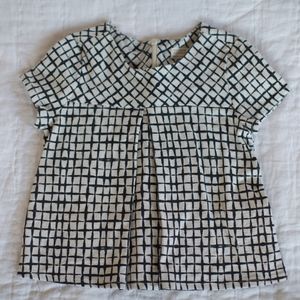 Like NEW Zara Modern Block Line Top